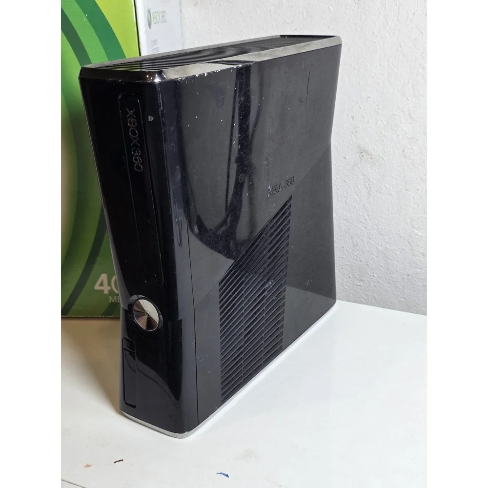 Microsoft Xbox 360 BOX SET. AS IS.